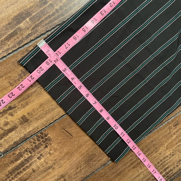 Japna Striped Wide Leg Cropped Pants - Picture 6 of 7